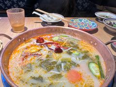 -洱火云南酸菜牛肉火锅(石景山当代商城店)