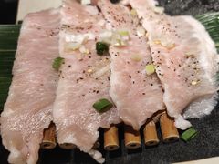 -山川小町·极番烧肉(新地假日广场店)