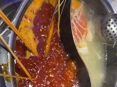 -钢管厂五区小郡肝串串香(蜀都万达店)