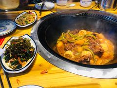 -山里屯铁锅炖·东北菜(康桥店)