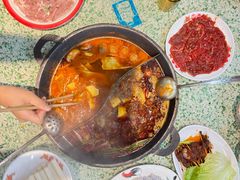 -肖婷姐大铁锅重庆火锅(南湖店)
