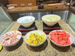 -华邑酒店·鲜艳全日自助餐厅