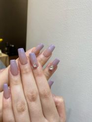 -花岐款式专研健康美甲沙龙