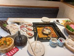 -老牌坊云南鱼豆花火锅(哈西万达店)