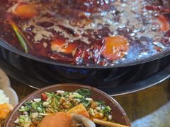 -黄潇洒老火锅(九眼桥宏济巷店)