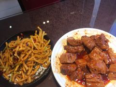 -刘胖子家常菜·蹄花焖藕(中央花园店)