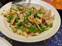 -粉八·云南米线·建水烧烤(常熟路店)