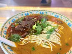 -金杨拉面王小吃面馆·牛三宝面·红烧牛肉粉
