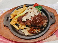 -香港新发烧腊茶餐厅(水围店)