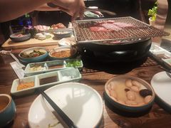 -明洞阿姨·韩式酱蟹烤肉·创意料理(三元桥店)