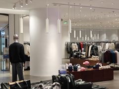 -URBAN REVIVO(上海中庚漫游城店)