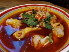 火锅抄手-八二小区抄手(龙湖上城天街店)