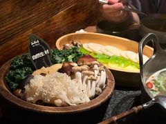 -三出山火锅(南京万象天地店)