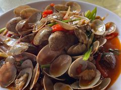 -三亚火车头万人海鲜广场