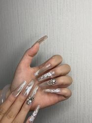 -芊冉•美甲美睫纹绣