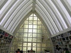 -钟书阁(松江泰晤士小镇店)