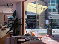 -Line 咖啡(石厦花园店)