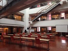 iphone_upload_pic-中国浦东干部学院