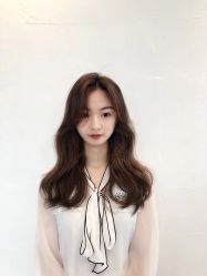 -Tloml salon