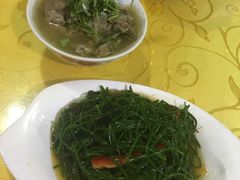 -穆豪麦蒸碗羊羔肉