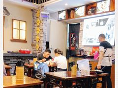 -黑白电视长沙小吃(美林M·LIVE天地东座店)