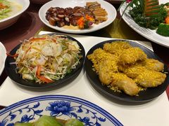 鲜鲍捞起拼酥炸香蕉-国宴饭店(星光联盟店)