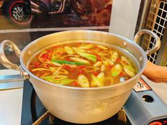-月亮房·白斩鸡(娄山关路店)