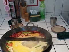 -巴卤社老火锅(财富店)