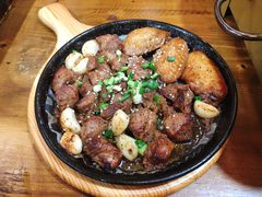 -老东镇啤酒屋海鲜加工·蒸汽海鲜·海鲜烧烤(台东店)