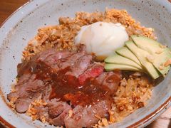 黑椒牛肉低温蛋牛油果饭-LYFATTI 莱芙缇(赣水路店)