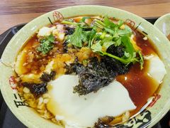 -禾诗夜市大饼油条(松江店)