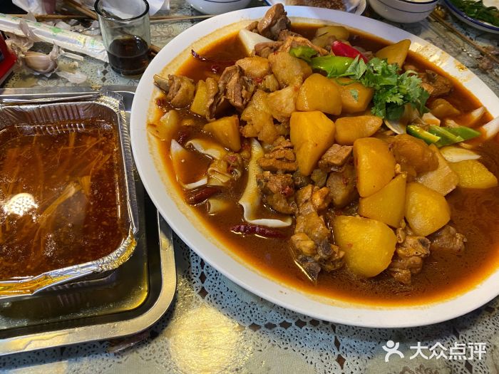 伊隆斋(什刹海店)大盘鸡（大份）图片
