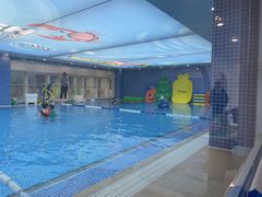 -戊辰亲子游泳俱乐部