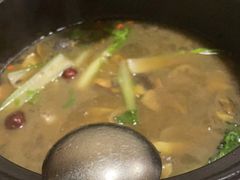 -菌之家·专业纯野生菌火锅·特色炒菌