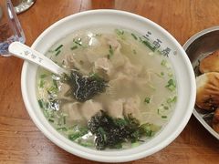 小馄饨-三两春(崂山路店)