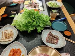 -臻牛烤肉