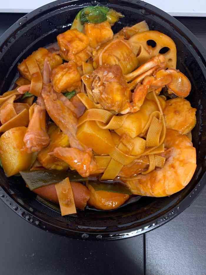 馋嘴肉蟹煲(长白店)-"中午定的外卖,离我们公司还挺近的,选了半.