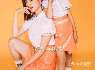 世界那么大 我陪你长大的世界那么小 想把全世界都给你