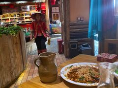 -老滇山寨•云南特色菜•地方菜•民族风情歌舞表演(金碧店)