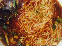 -牛一嘴·兰州牛肉面·大盘鸡(财富中心店)