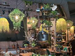 大堂-临界音乐酒馆·小龙虾·江湖菜(华熙LIVE·鱼洞店)