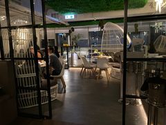 门面-Oasis Bar & Grill