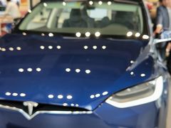 -TESLA 特斯拉(上海太古汇体验店)