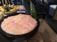 -尚尚仙·酸汤猪手·猪肚鸡火锅(华联万柳购物中心店)