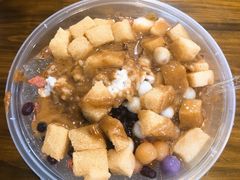 丈母娘冰粉-串妹花式冰粉(乐山总店)