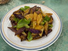 -鹤乡东北菜(崮山路店)