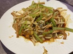 -闫府私房菜(恒隆店)