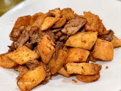 干煸馕炒肉-汗腾格里·风味餐厅(新疆驻京办店)