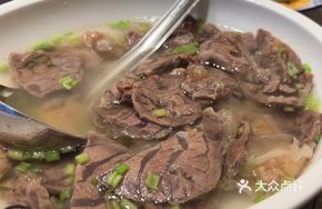Spring Water Beef and Pork Stew with Noodles