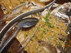 -阿瓦山寨·湘菜现炒·剁椒鱼头王(咸阳总店)